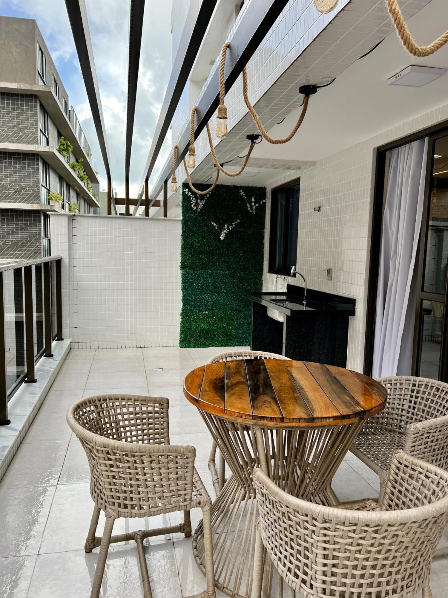 Apartamento Luxuoso A 350m Da De Tambau *
